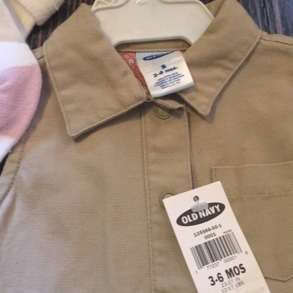 Baby outfit-old Navy - Picture 2 of 3